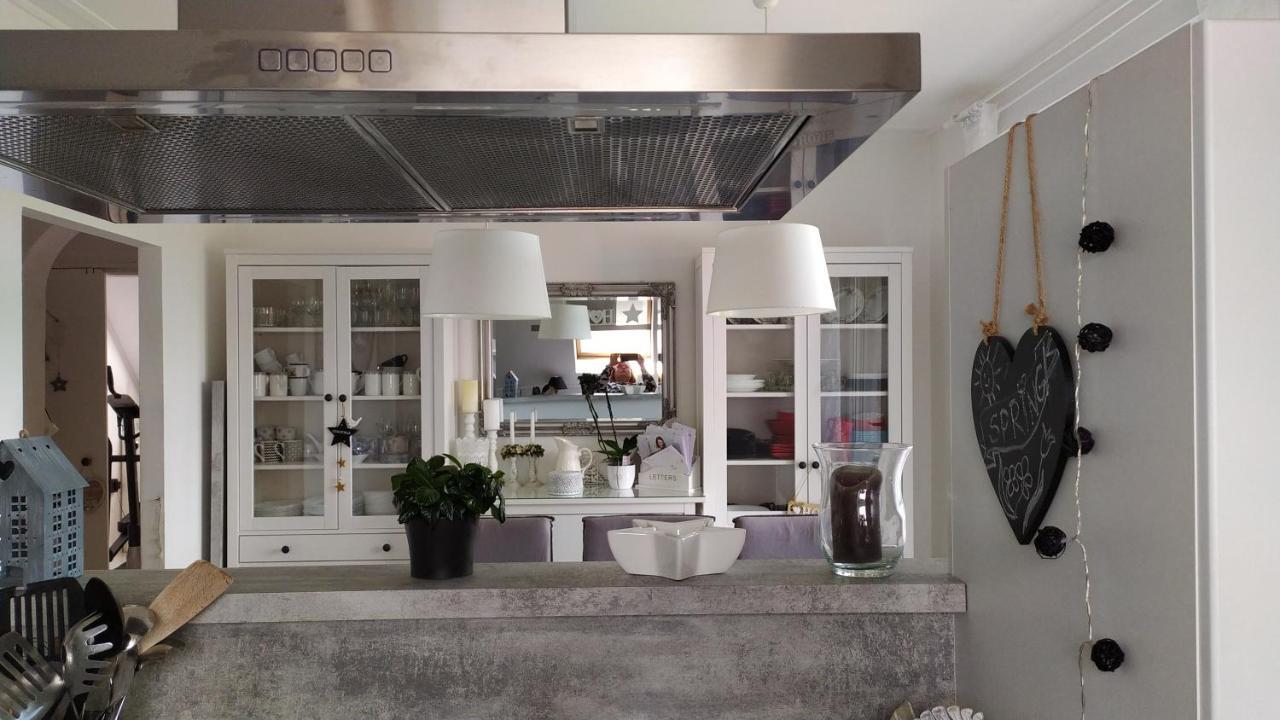 Leander Apartman バラトンレッレ エクステリア 写真