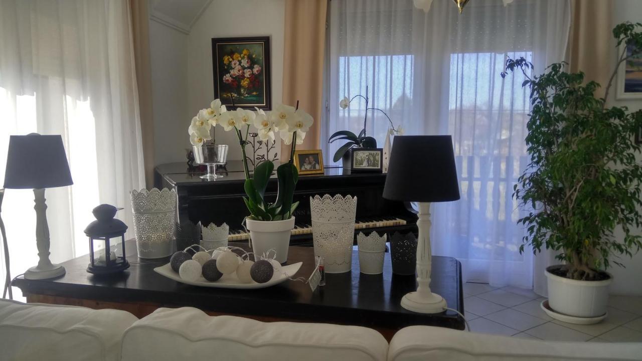 Leander Apartman バラトンレッレ エクステリア 写真
